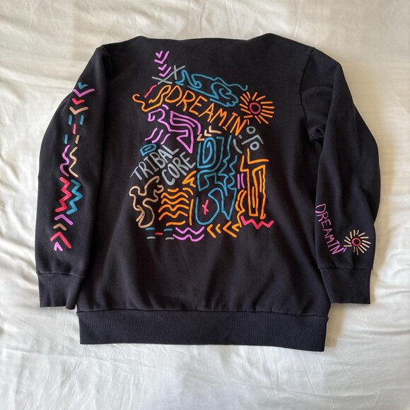 No Boundaries Tribal Core / Dreamin Black and Colorful hoodie. Size L. - Picture 2 of 5